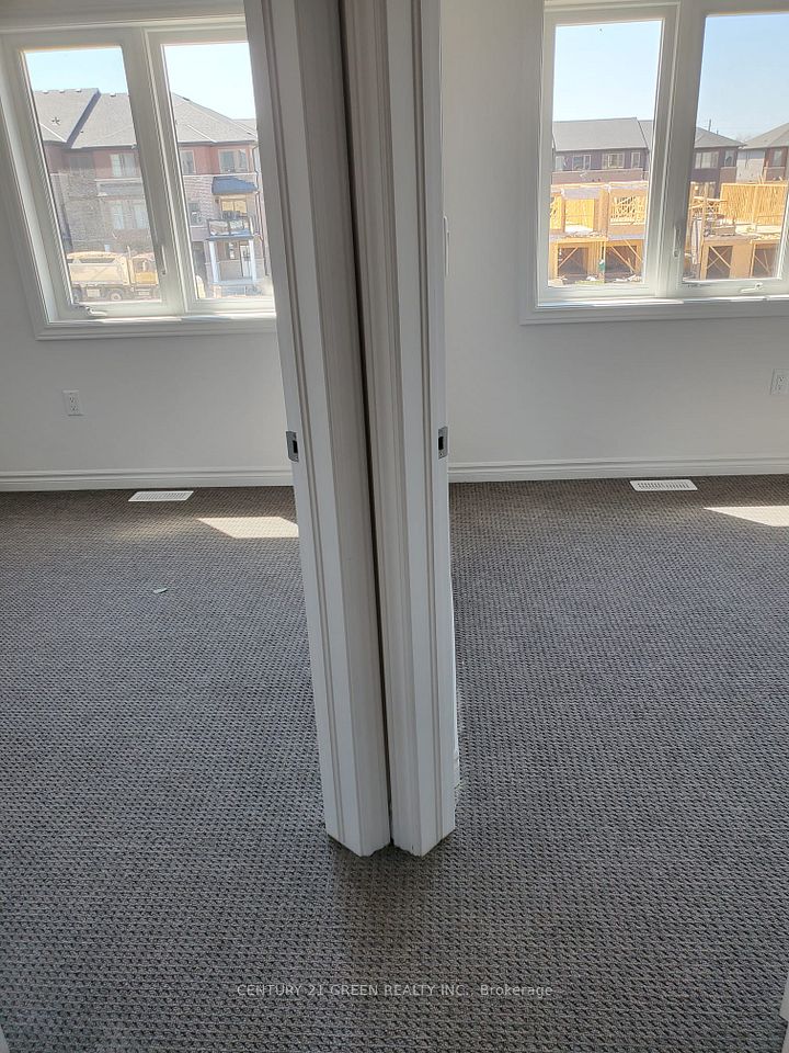 Att/Row/Townhouse at 61 Soho Street 97, Hamilton, ON L8J 0M6, Hamilton