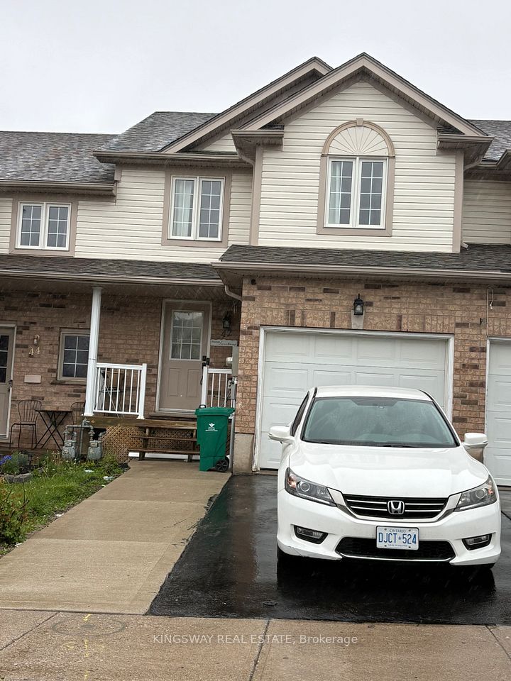 Att/Row/Townhouse at 42 N Foxglove Crescent N, Kitchener, ON N2E 3Y7, Kitchener