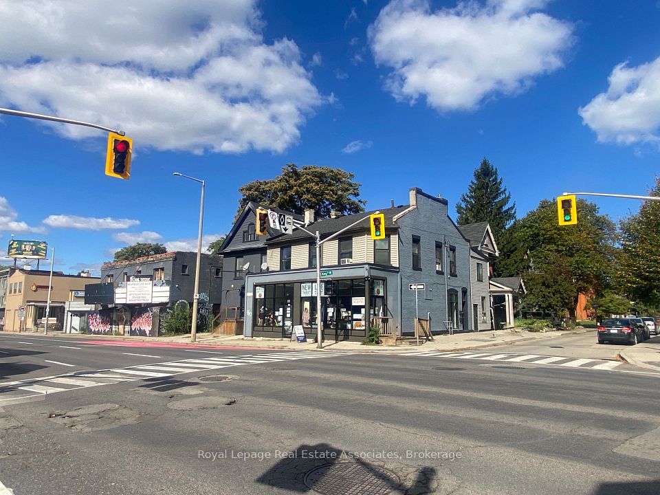428 King Street W, Hamilton, ON L8P 1B7