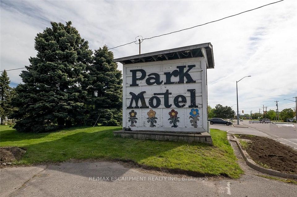 276 DUNDAS Street E, Quinte West, ON K8V 1K6