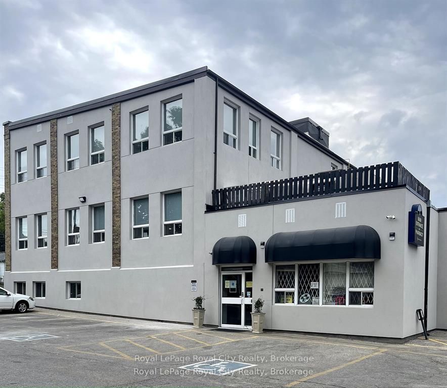 Office at 21 Surrey Street W 303, Guelph, ON N1H 3R3, Guelph