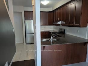 Att/Row/Townhouse at 3 Bird Lane, Hamilton, ON L9G 0G7, Hamilton