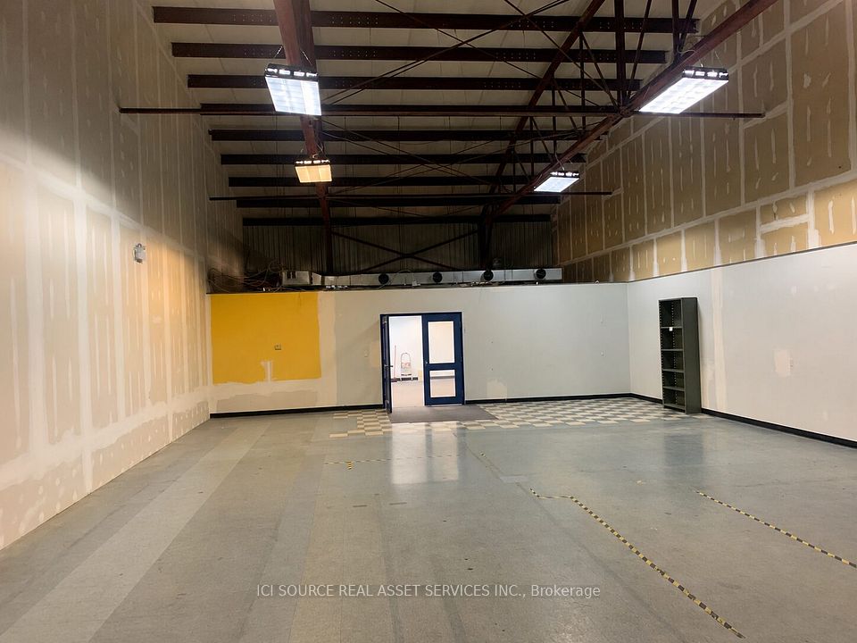 350 Shirley Avenue, Kitchener, ON N2B 2E1