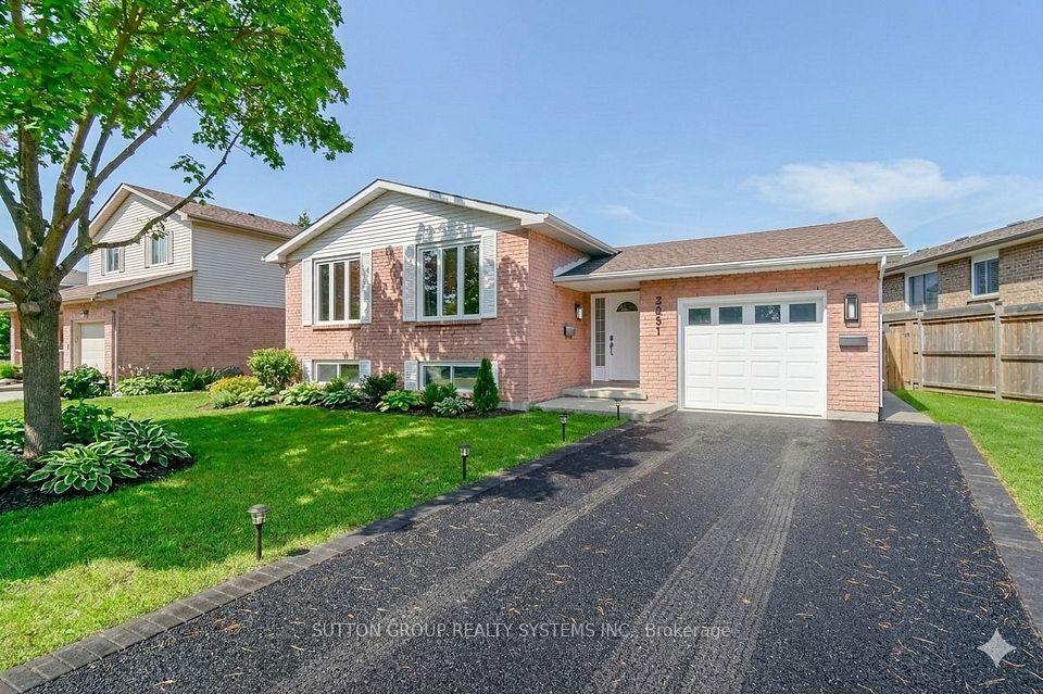 Detached at 19 Lorraine Drive, Cambridge, ON N1R 6N9, Cambridge