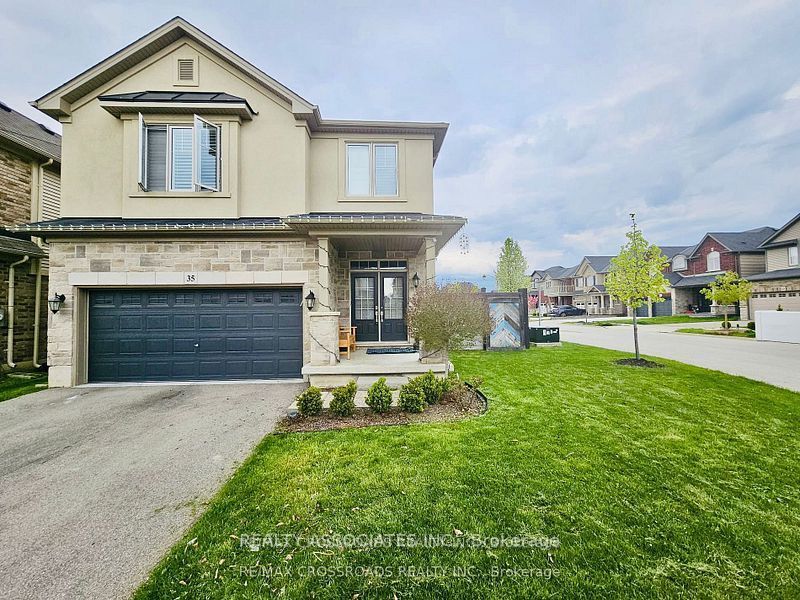 Detached at 35 Cutts Crescent, Hamilton, ON L0R 1C0, Hamilton