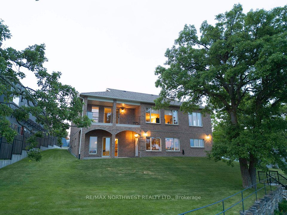 110 Lakeside Crescent, Kenora, ON P9N 4H4 at 110 Lakeside Crescent, Kenora, ON P9N 4H4, Kenora, ON, P9N 4H4