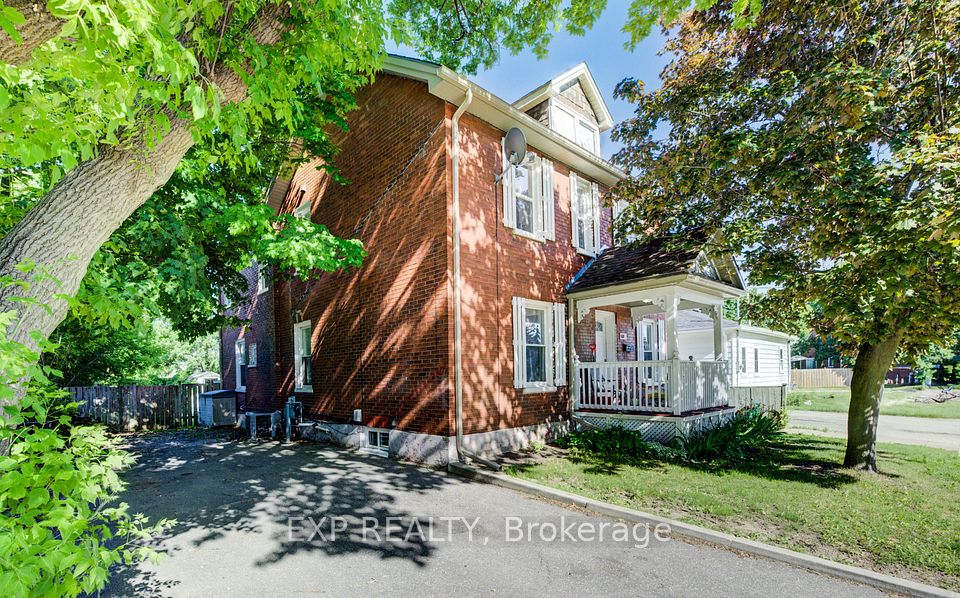 Duplex at 63 Brook Street UPPER, Cambridge, ON N1R 4C4, Cambridge