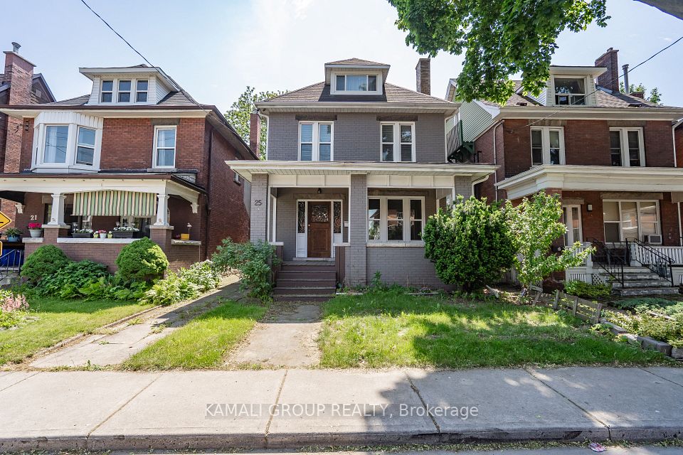 Detached at 25 Spadina Avenue MAIN, Hamilton, ON L8M 2W8, Hamilton