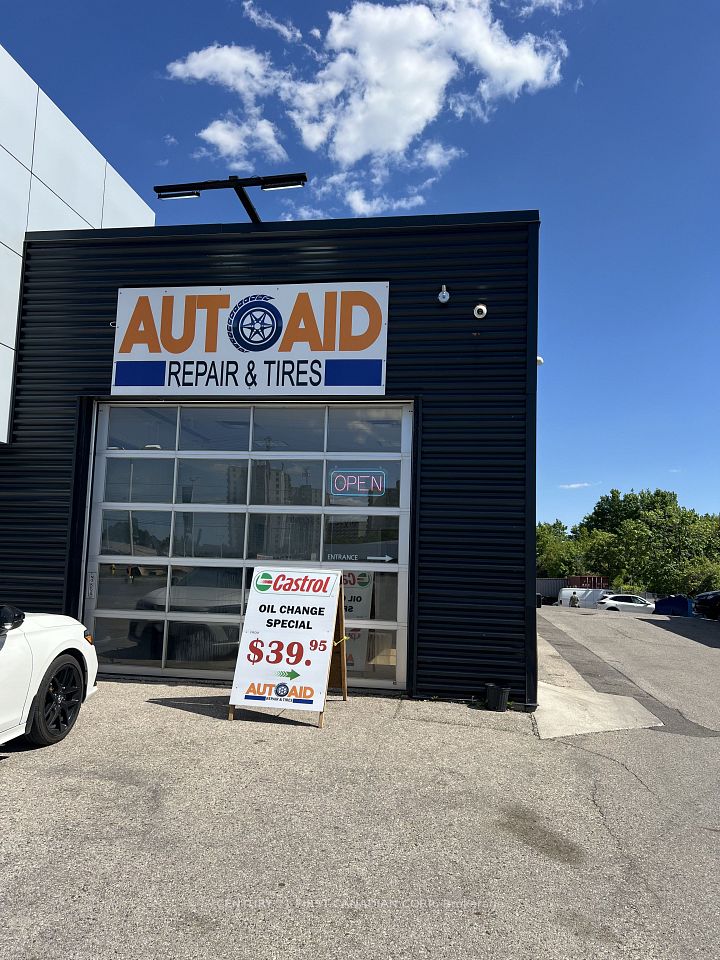 600 Oxford Street W, London North, ON N6H 1T9