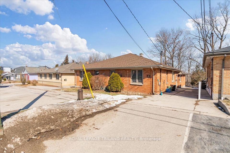 250 Greenwood Avenue, London South, ON N6J 3G4
