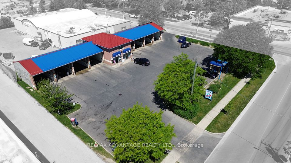 39 Base Line Road W, London South, ON N6J 1V5