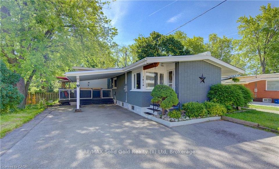 Semi-Detached  at 141 Franklin Street N, Kitchener, ON N2A 1Y3, Kitchener