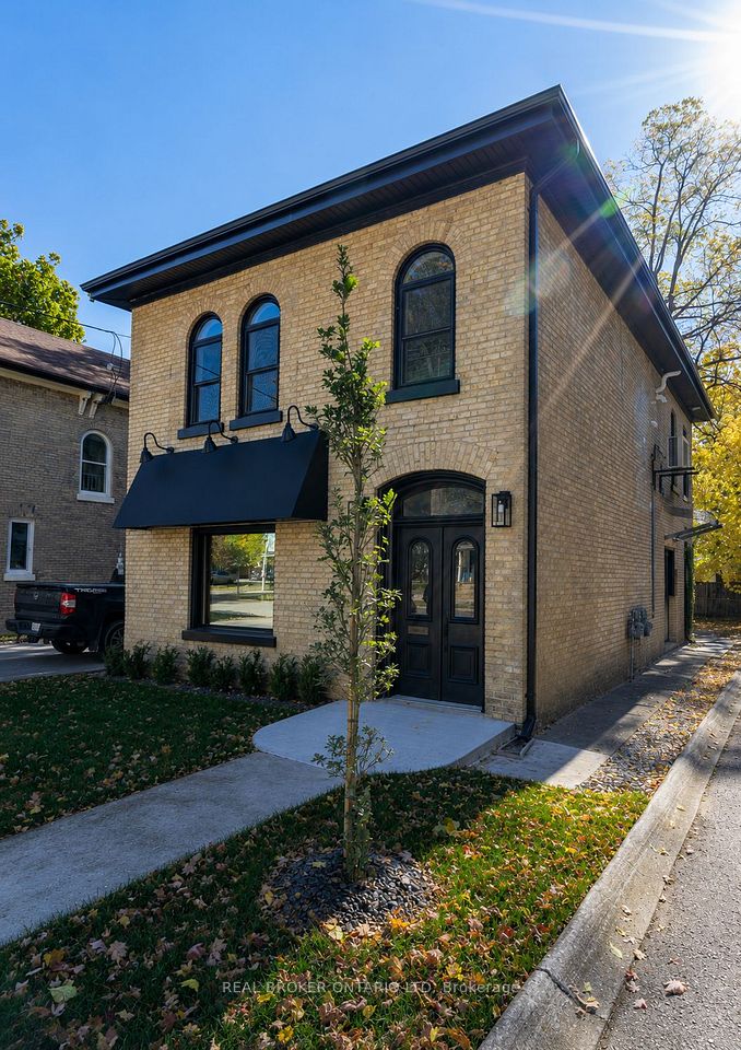 463 King Street, London East, ON N6B 1S8