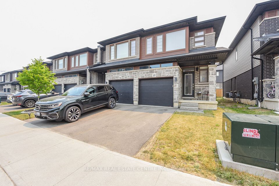 Att/Row/Townhouse at 30 Times Square Boulevard 37, Hamilton, ON L8J 0M1, Hamilton