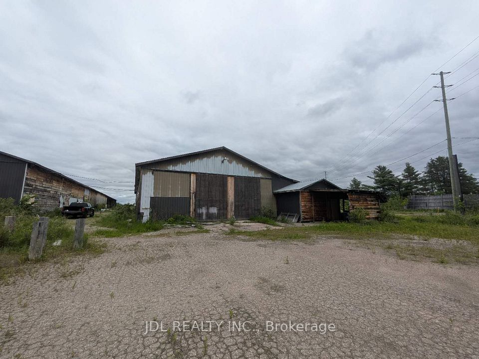 297 Boundary Road E, Pembroke, ON K8A 6W5