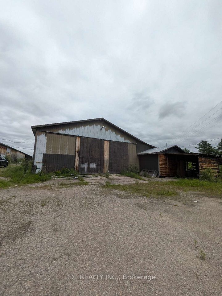 299 Boundary Road E, Pembroke, ON K8A 6W5