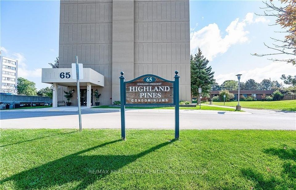 Condo Apartment at 65 Highland Crescent 804, Kitchener, ON N2M 5M8, Kitchener