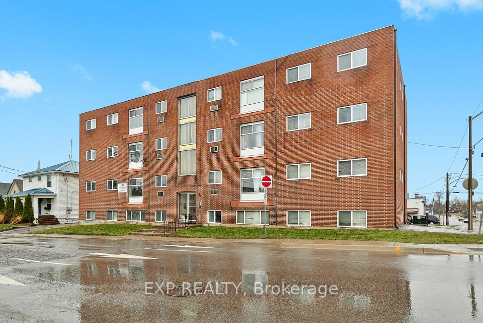 4663 Huron Street, Niagara Falls, ON L2E 2H7
