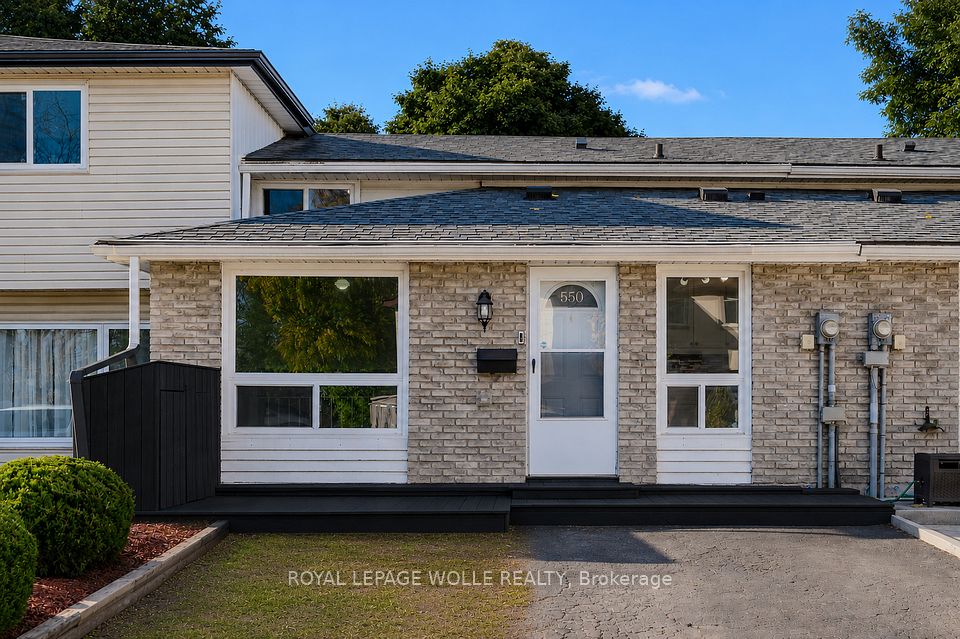 Att/Row/Townhouse at 550 Parkview Crescent, Cambridge, ON N3H 4X7, Cambridge