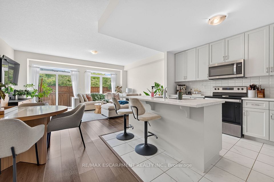 Att/Row/Townhouse at 27 Rachel Drive 22, Hamilton, ON L8E 0K6, Hamilton