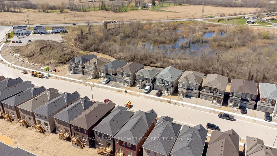 Att/Row/Townhouse at 37 Gledhill Crescent, Cambridge, ON N1T 0G4, Cambridge