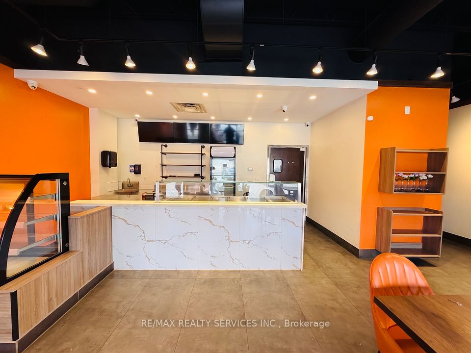 622 King Street N, Waterloo, ON N2V 0C7