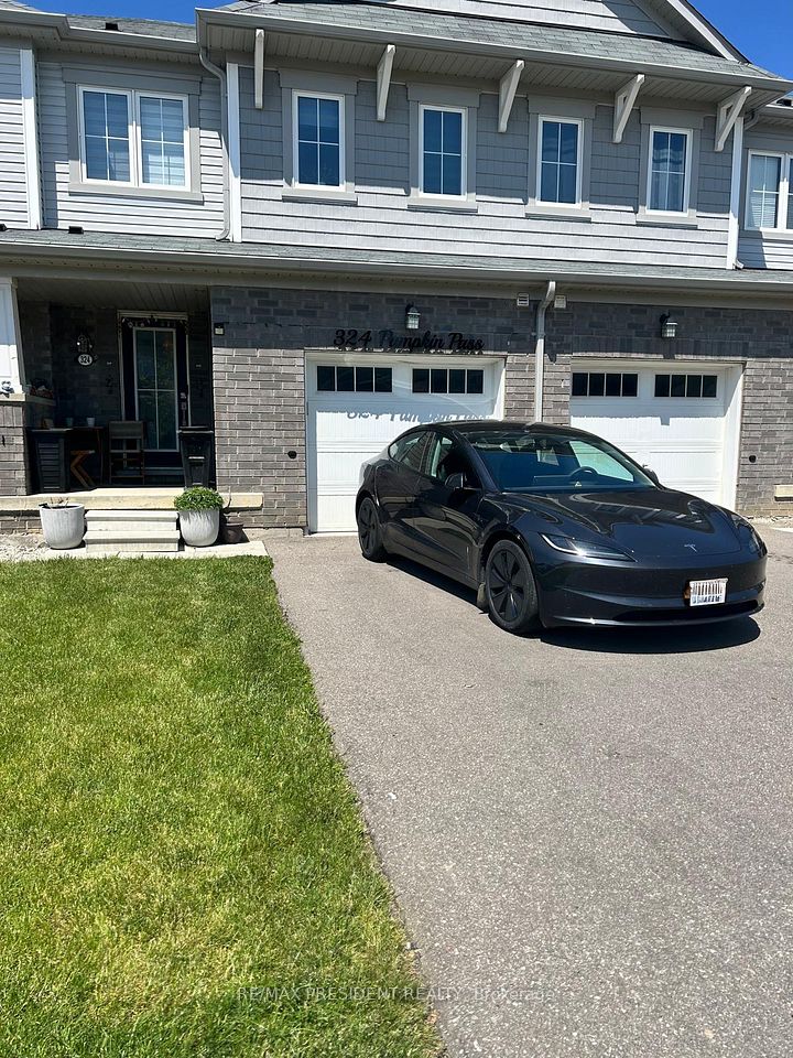 Att/Row/Townhouse at 324 Pumpkin Pass, Hamilton, ON L0R 1C0, Hamilton