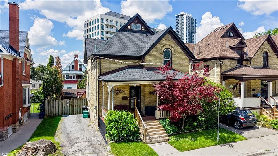 Detached at 51 IRVIN Street, Kitchener, ON N2H 1K7, Kitchener