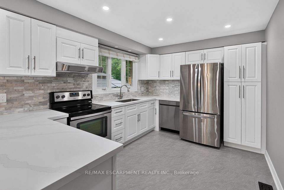 Detached at 294 Jones Road 1- UPPER, Hamilton, ON L8E 5L8, Hamilton