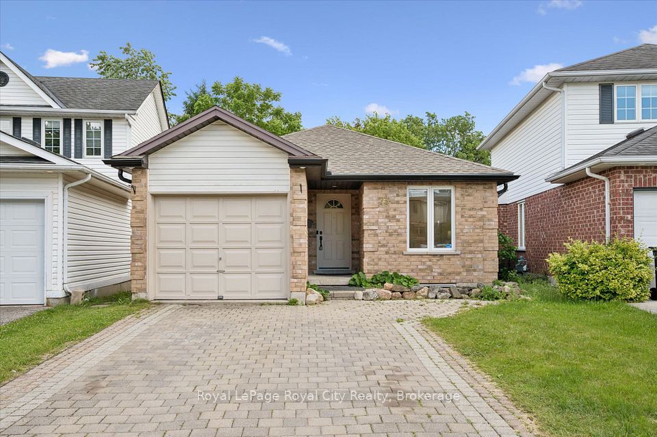Detached at 73 Waxwing Crescent, Guelph, ON N1C 1E3, Guelph