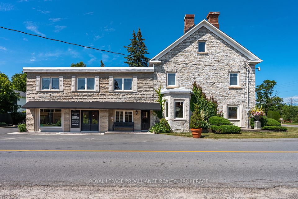 1863 Sydenham Road, Kingston, ON K7L 4V4