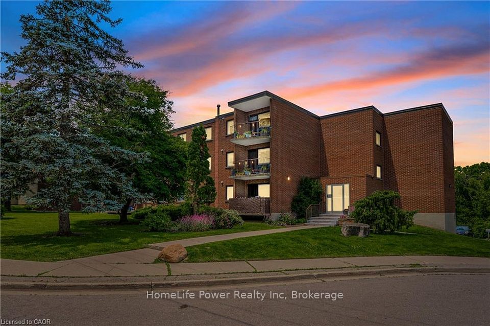 Condo Apartment at 4 Avalon Place 303, Kitchener, ON N2M 4N6, Kitchener