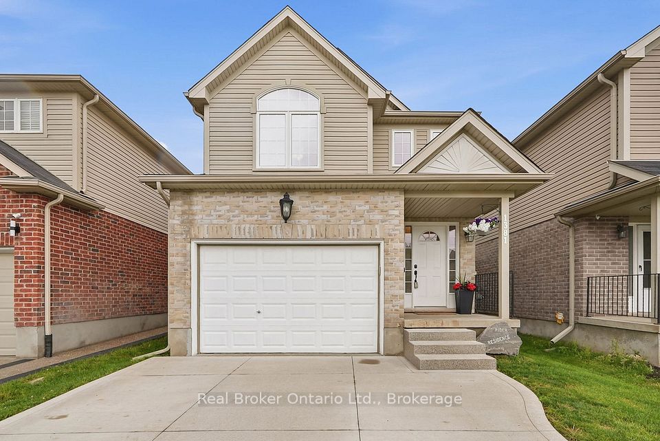 Detached at 1381 Old Zeller Drive, Kitchener, ON N2A 0C6, Kitchener