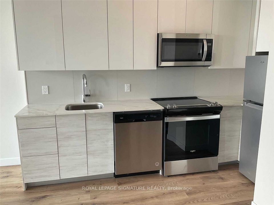Condo Apartment at 60 Frederick Street 2811, Kitchener, ON N2H 0C7, Kitchener