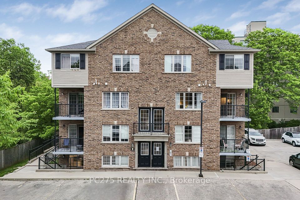 Condo Townhouse at 12 Holborn Drive E37, Kitchener, ON N2A 0A4, Kitchener