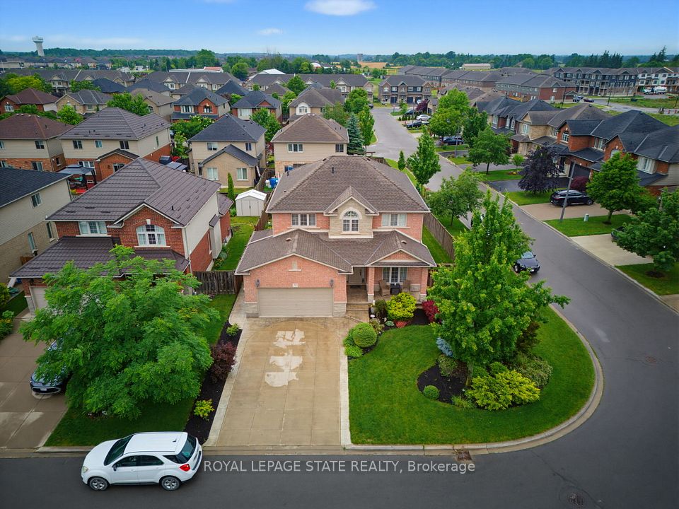 Detached at 73 Degrow Crescent, Hamilton, ON L0R 1C0, Hamilton