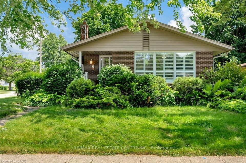 Detached at 6 Ruskview Road 1, Kitchener, ON N2M 4S2, Kitchener