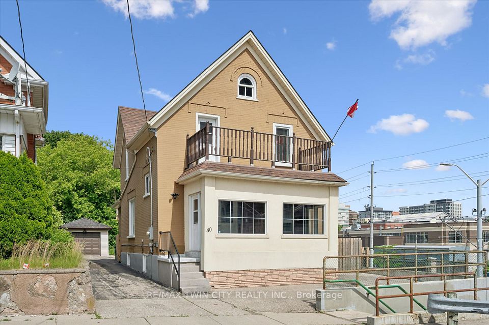 Detached at 40 Madison Avenue S, Kitchener, ON N2G 3M5, Kitchener