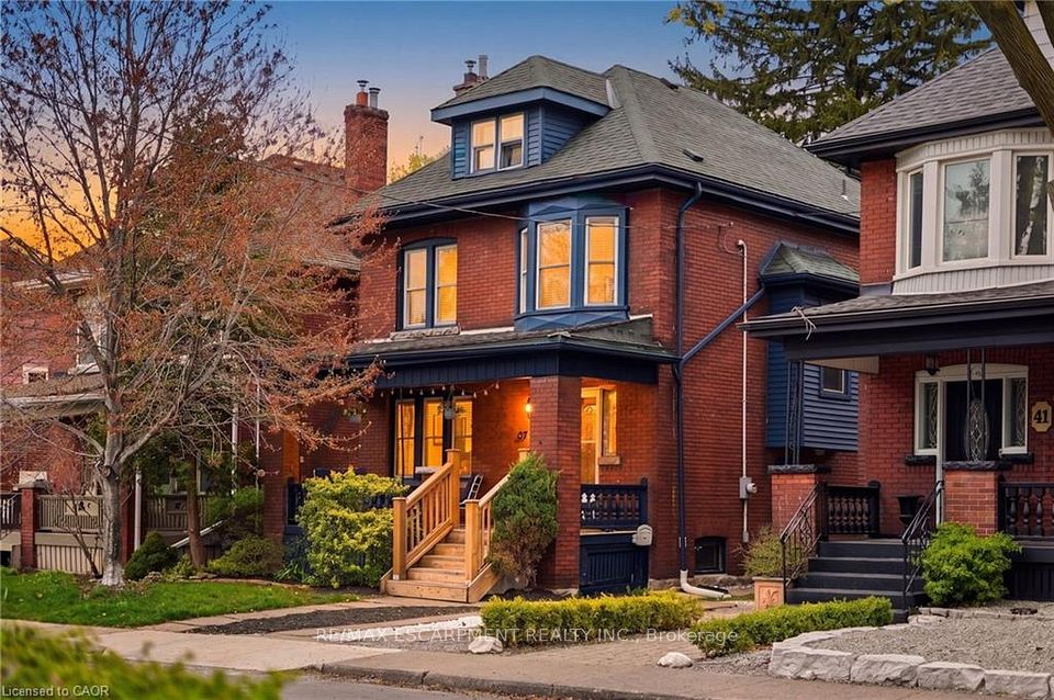Detached at 37 Connaught Avenue S, Hamilton, ON L8M 3C3, Hamilton