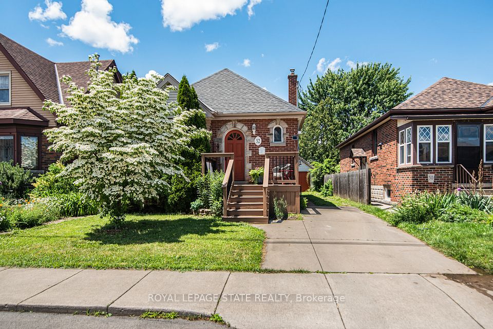 Detached at 52 Cameron Avenue S, Hamilton, ON L8K 2W9, Hamilton