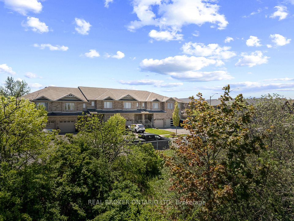 Att/Row/Townhouse at 138 Edenrock Drive, Hamilton, ON L8E 0G8, Hamilton