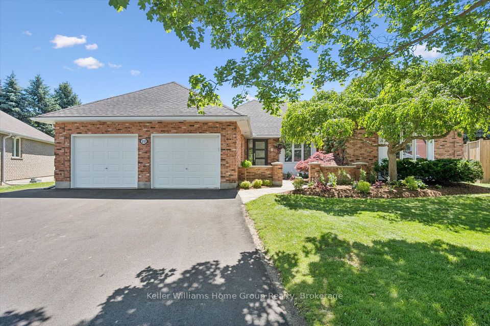Detached at 22 Lyle Place, Guelph, ON N1L 1A8, Guelph
