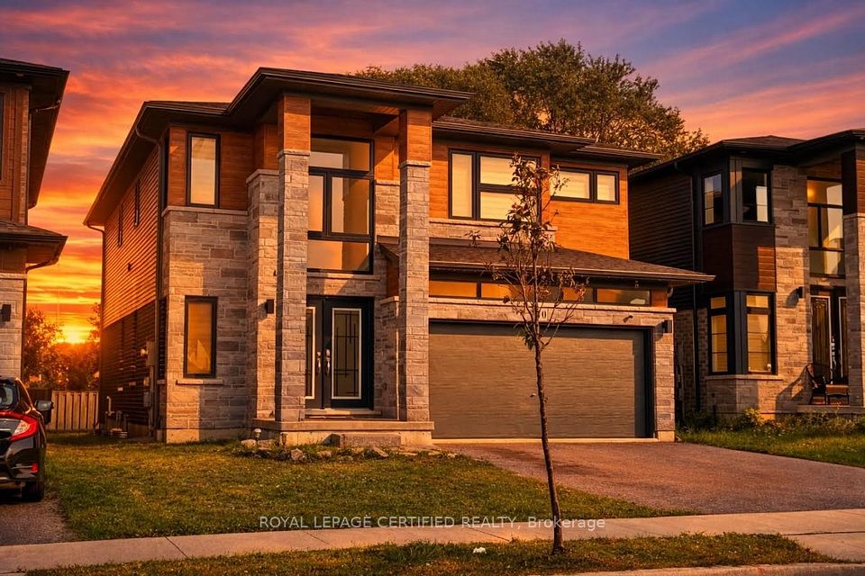Detached at 40 Lexington Avenue, Hamilton, ON L8J 0L5, Hamilton