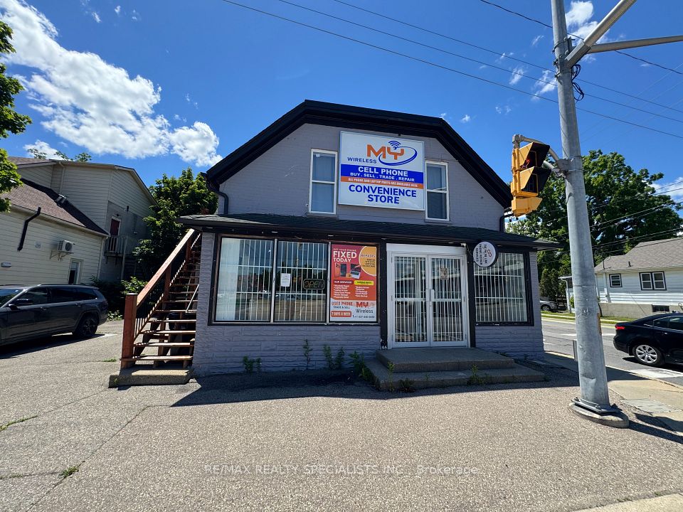 Store W Apt/Office at 25 Park Hill Road W, Cambridge, ON N1S 1C8, Cambridge
