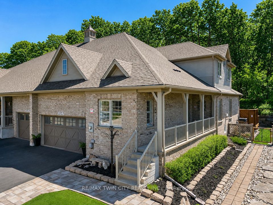 Att/Row/Townhouse at 227 Chestnut Hill Crescent, Kitchener, ON N2P 2X3, Kitchener