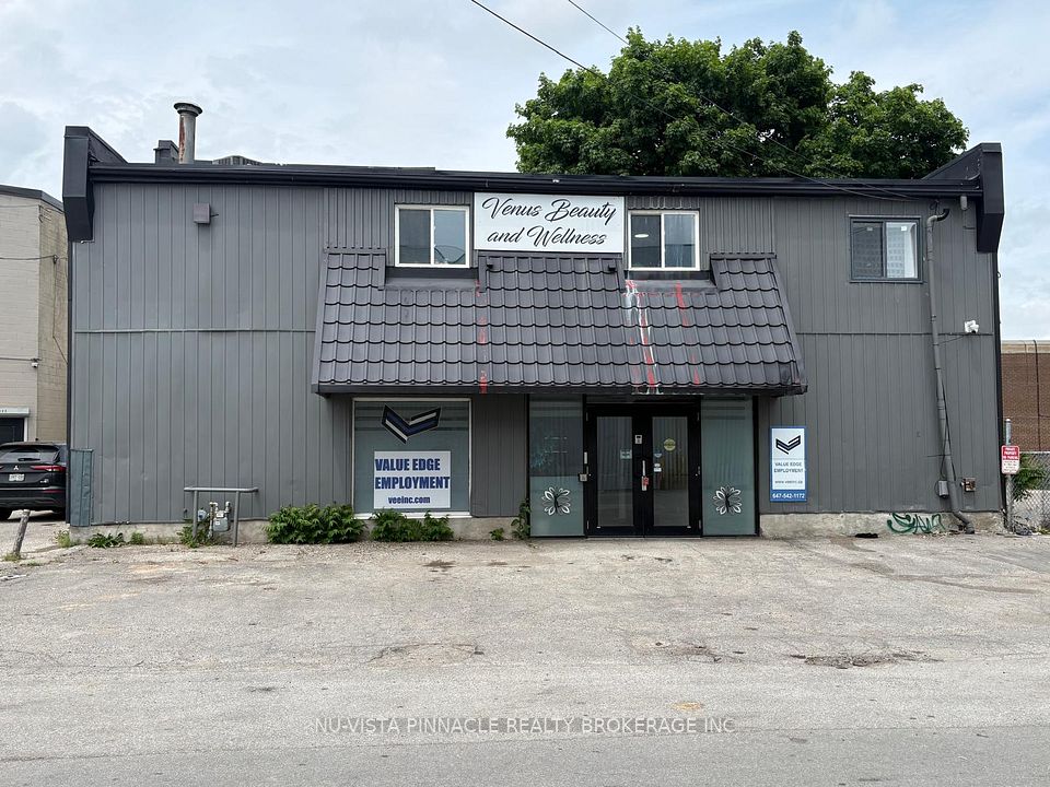 389 LYLE Street, London East, ON N5W 3R6