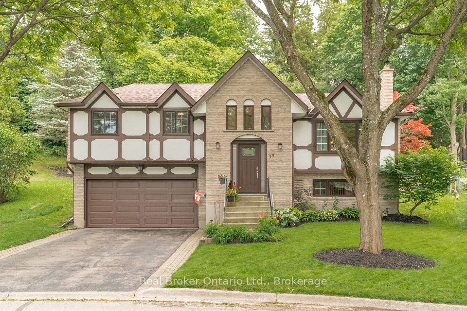 Detached at 39 Wagoners Trail, Guelph, ON N1G 3M9, Guelph
