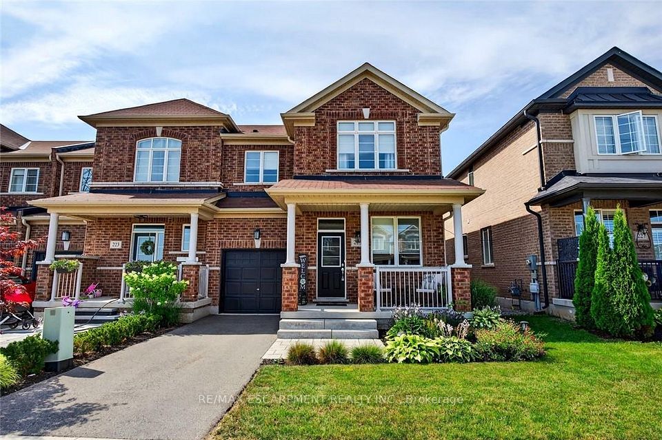 Att/Row/Townhouse at 225 Skinner Road S, Hamilton, ON L0R 2H1, Hamilton