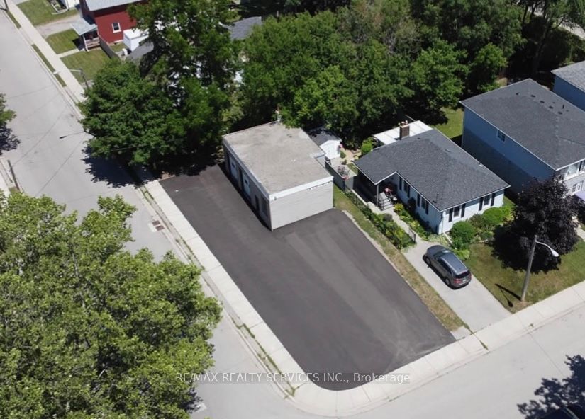46 Kitchener Avenue, Brantford, ON N3S 1A4
