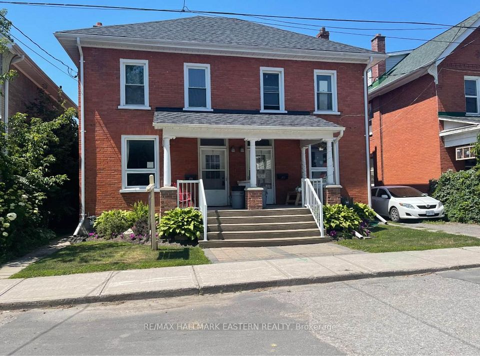 273 Thomas Street, Peterborough, ON K9J 5E7